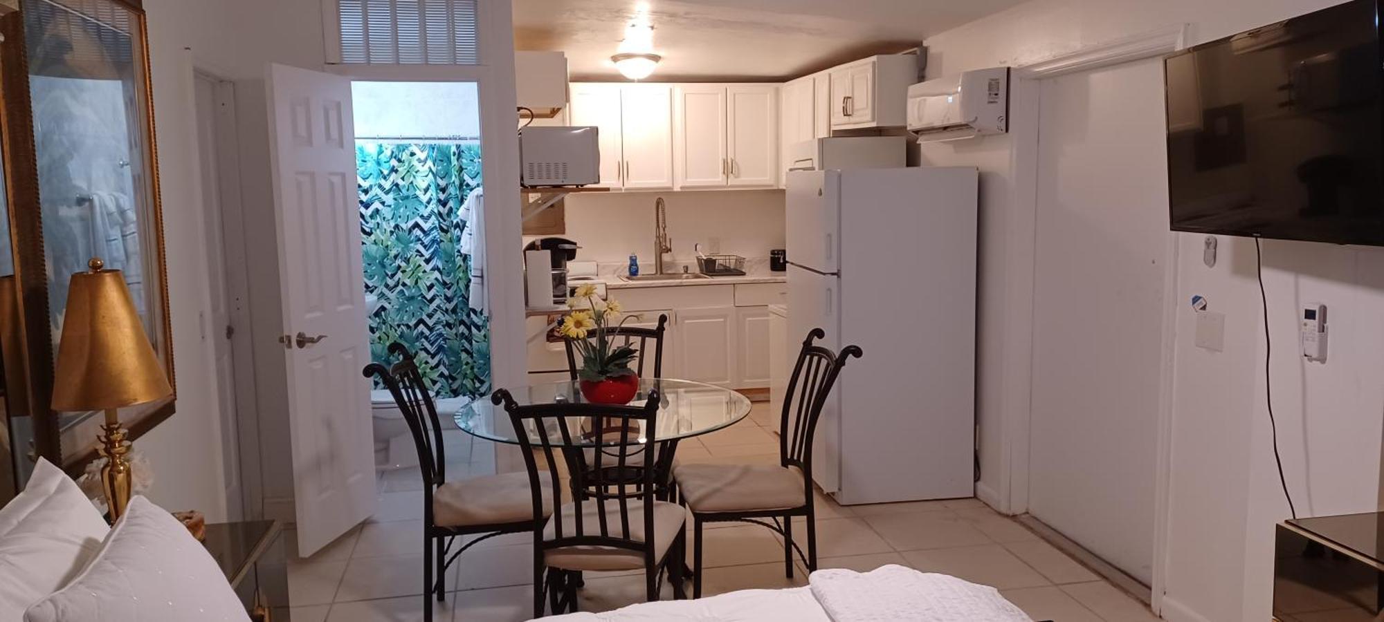 Palm Springs 3-Bedroom 2-Bath 5 Miles To The Beach Lake Worth Beach Chambre photo